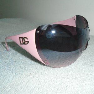 NEW 2 PAIRS DG OVERSIZED CELEBRITY SHIELD WRAP PINK PLASTIC SUNGLASSES DG0703